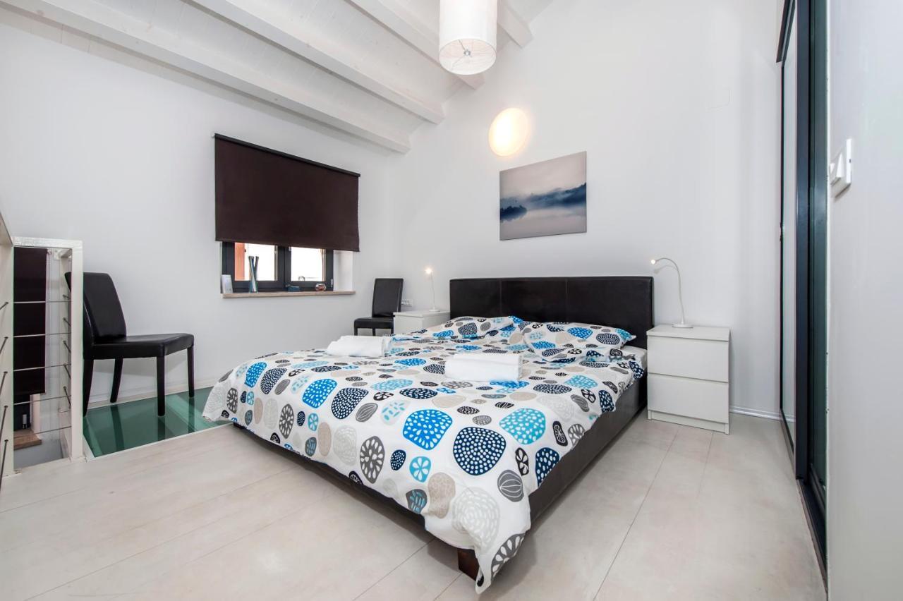 Marcus Home Ρόβινι Εξωτερικό φωτογραφία